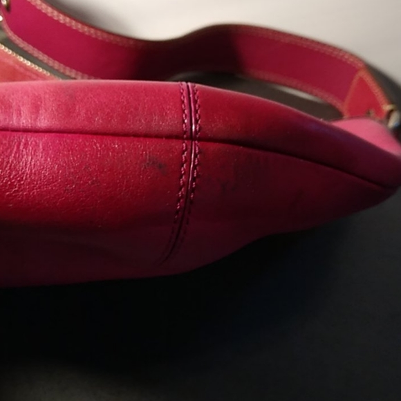 Coach - Picture 3 of 9